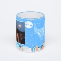 Кружка с синей ручкой и ободком