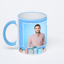 Кружка с синей ручкой и ободком