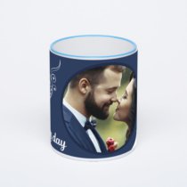 Кружка с синей ручкой и ободком