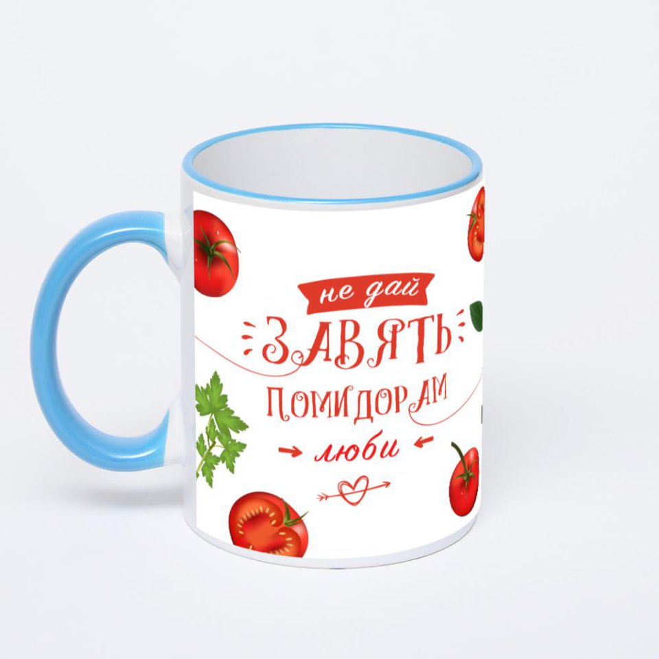 Кружка с синей ручкой и ободком