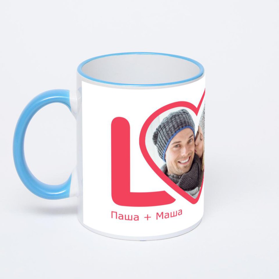 Кружка с синей ручкой и ободком