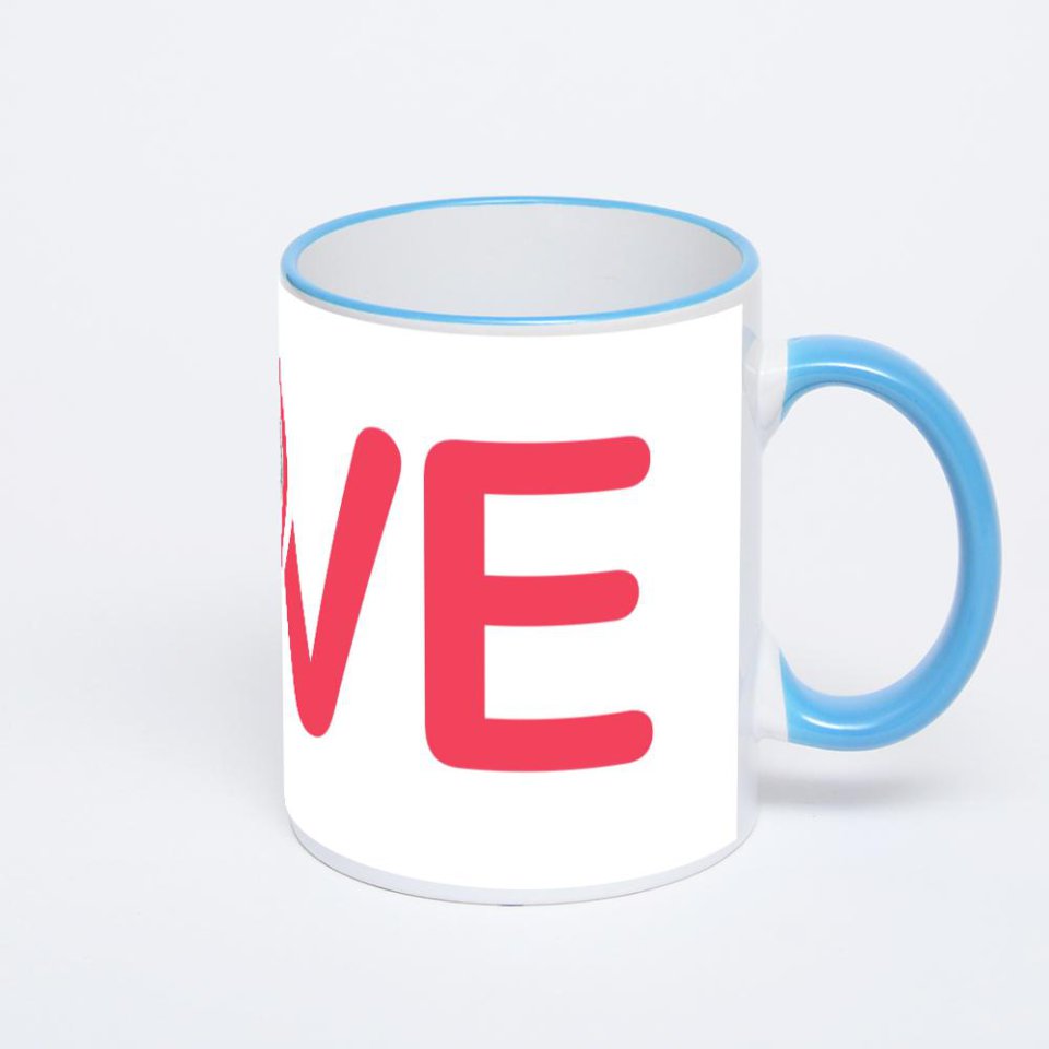 Кружка с синей ручкой и ободком