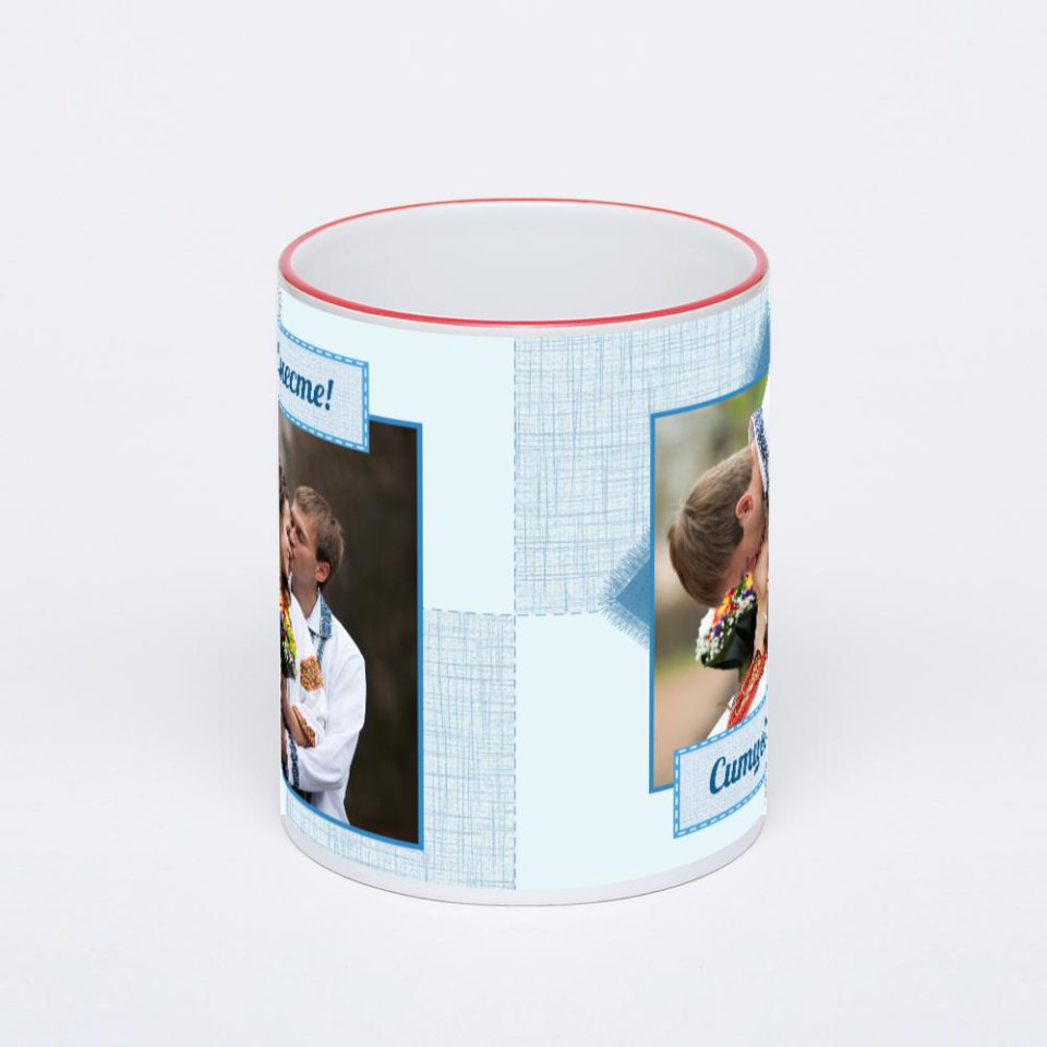 Кружка с красной ручкой и ободком