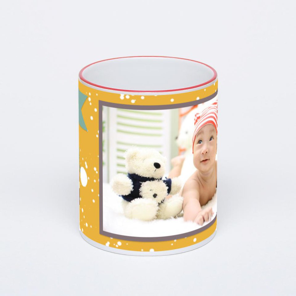 Кружка с красной ручкой и ободком