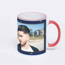 Кружка с красной ручкой и ободком