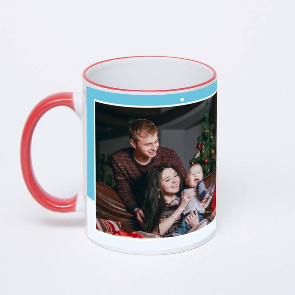 Кружка с красной ручкой и ободком