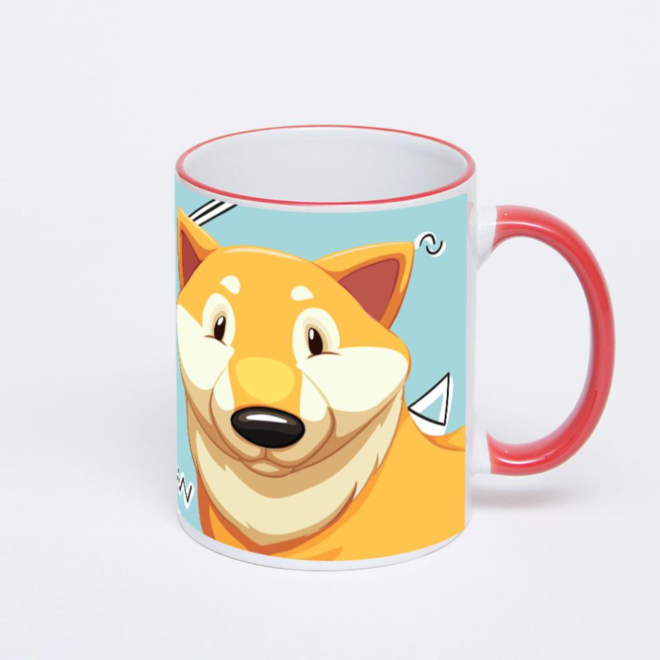 Кружка с красной ручкой и ободком