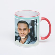 Кружка с красной ручкой и ободком