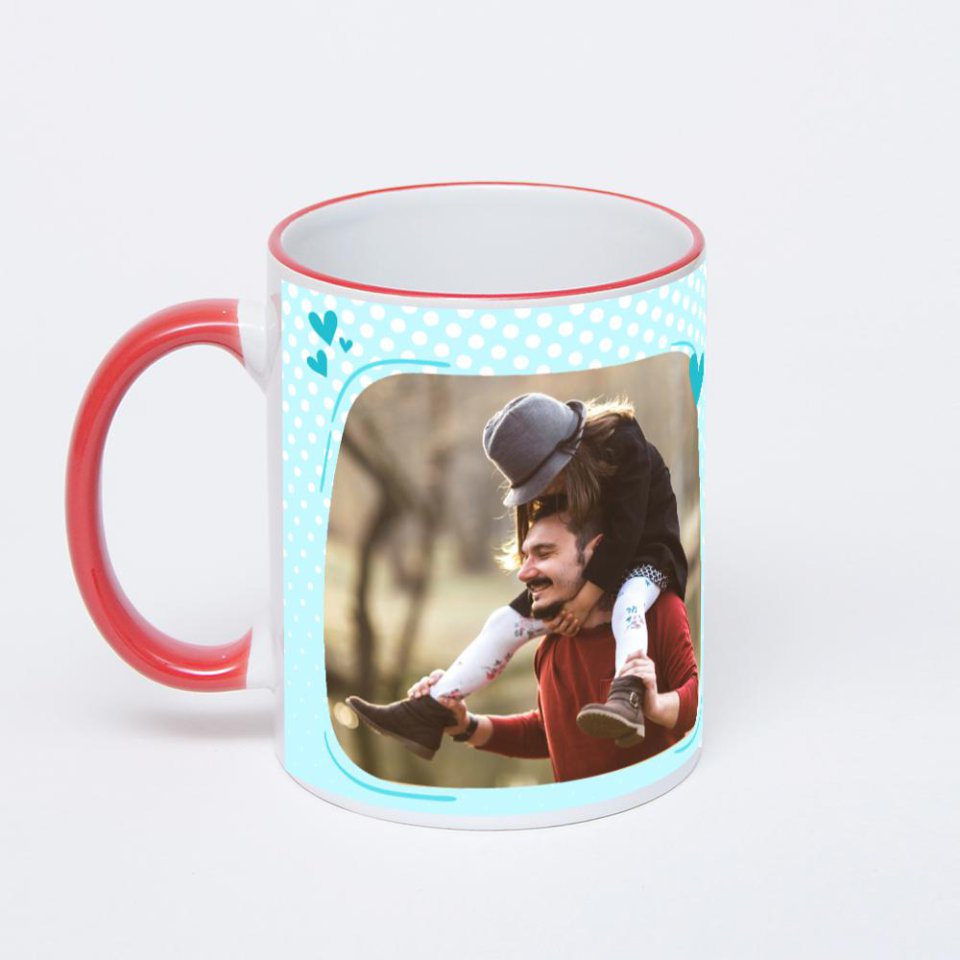 Кружка с красной ручкой и ободком