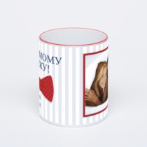 Кружка с красной ручкой и ободком