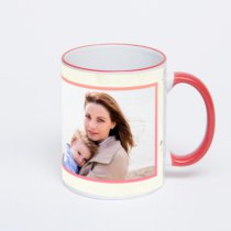 Кружка с красной ручкой и ободком