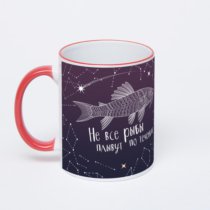 Кружка с красной ручкой и ободком