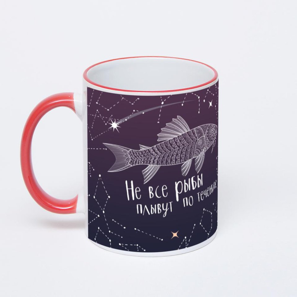 Кружка с красной ручкой и ободком