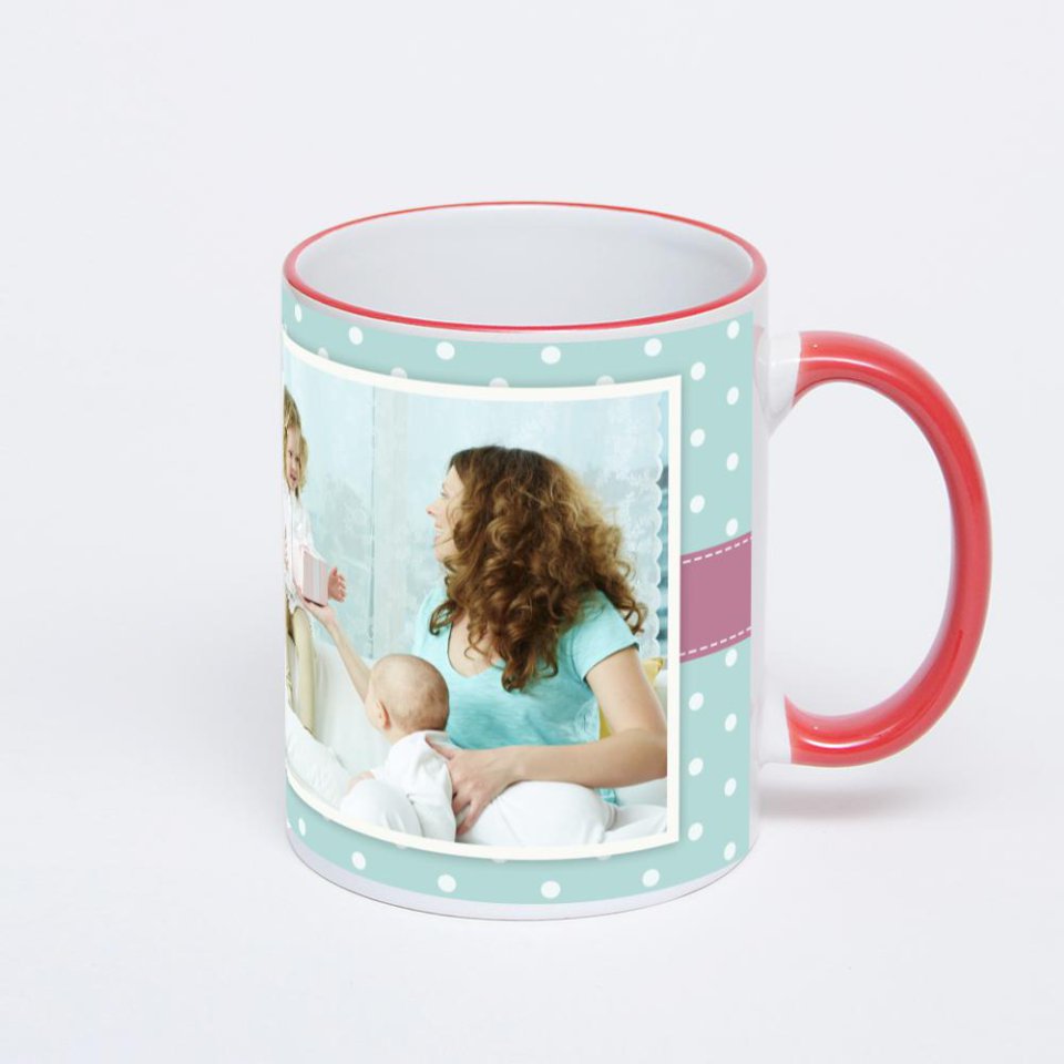 Кружка с красной ручкой и ободком