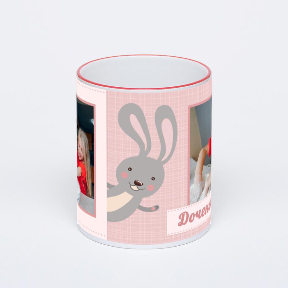 Кружка с красной ручкой и ободком