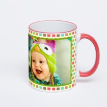 Кружка с красной ручкой и ободком