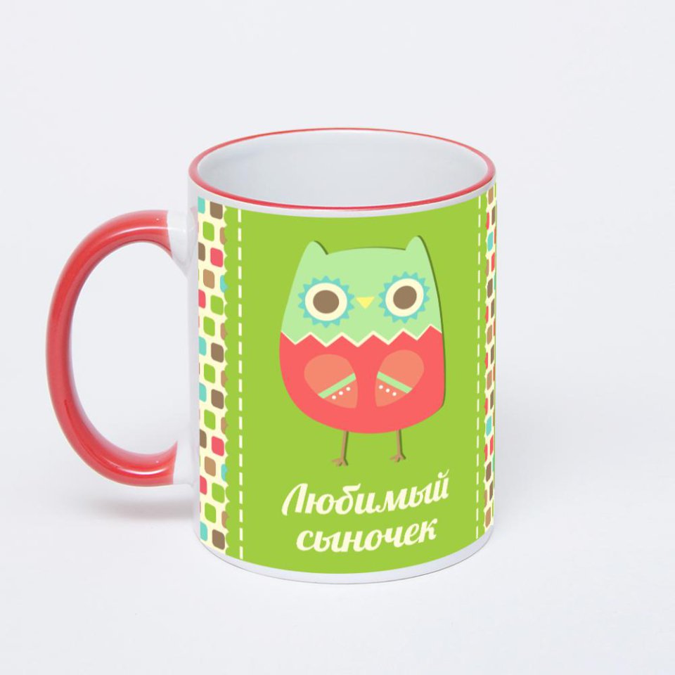 Кружка с красной ручкой и ободком