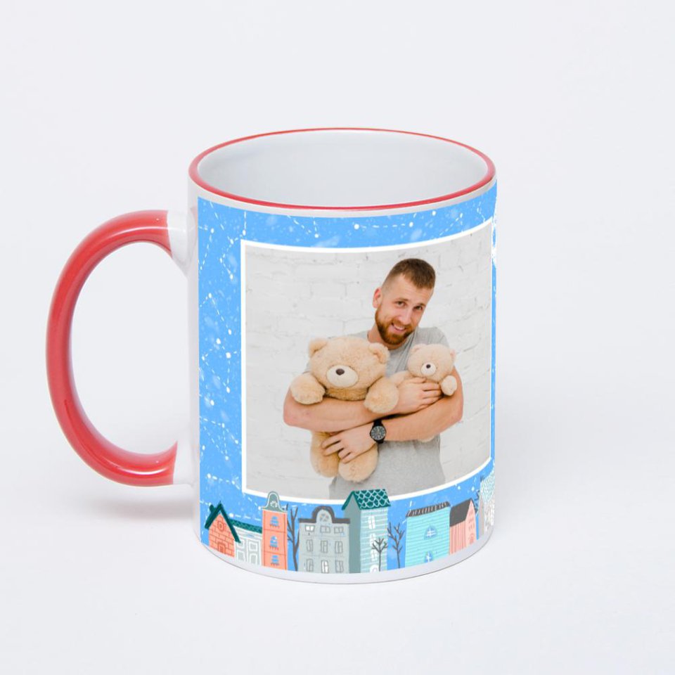 Кружка с красной ручкой и ободком