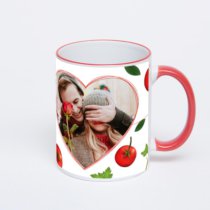 Кружка с красной ручкой и ободком