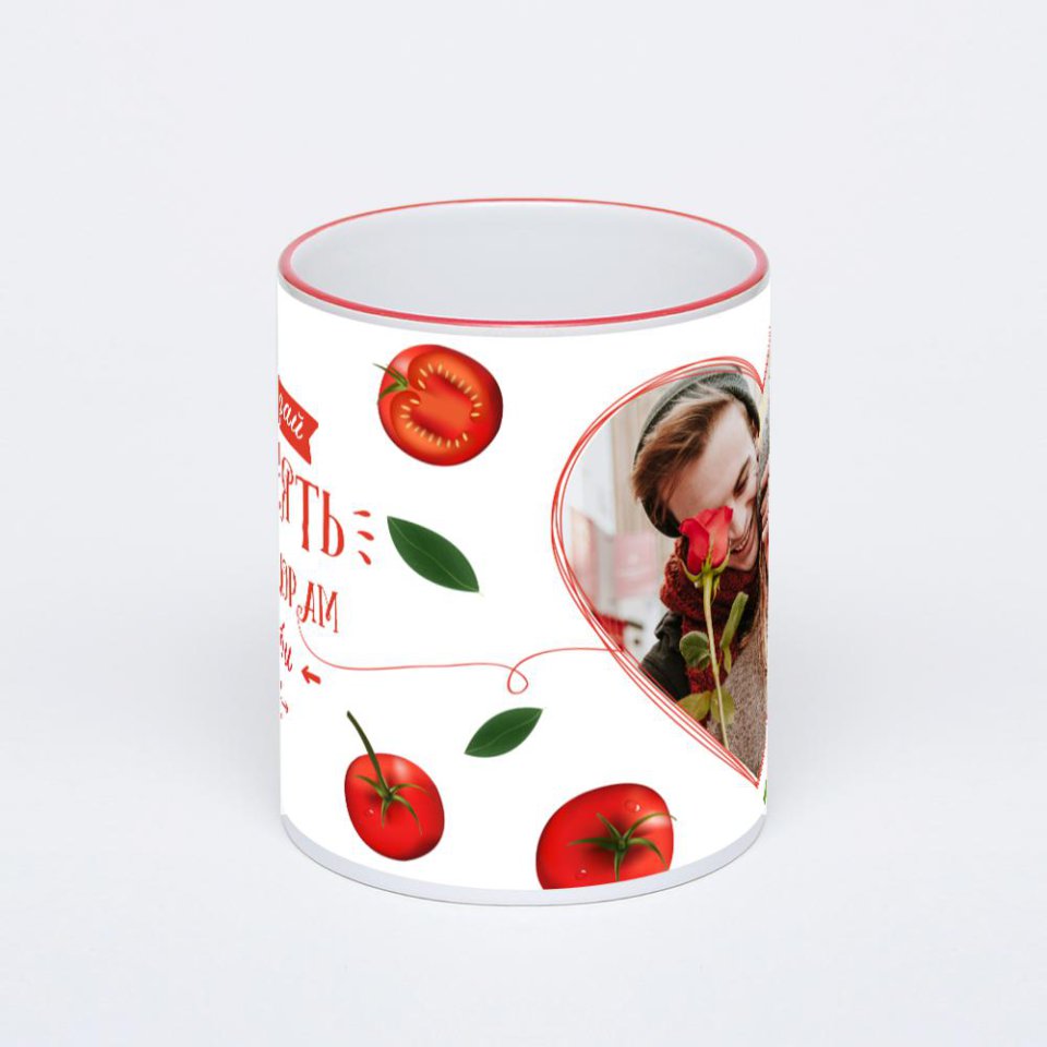 Кружка с красной ручкой и ободком