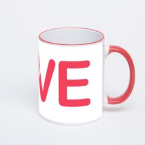 Кружка с красной ручкой и ободком