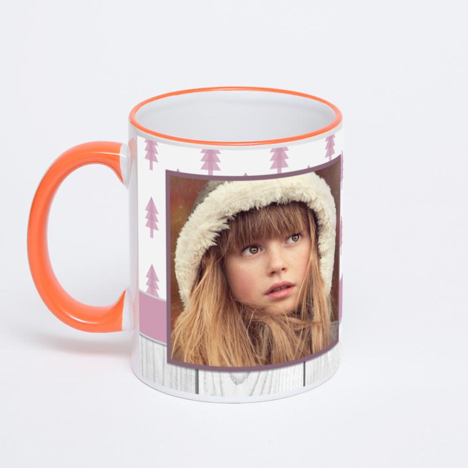 Кружка с оранжевой ручкой и ободком