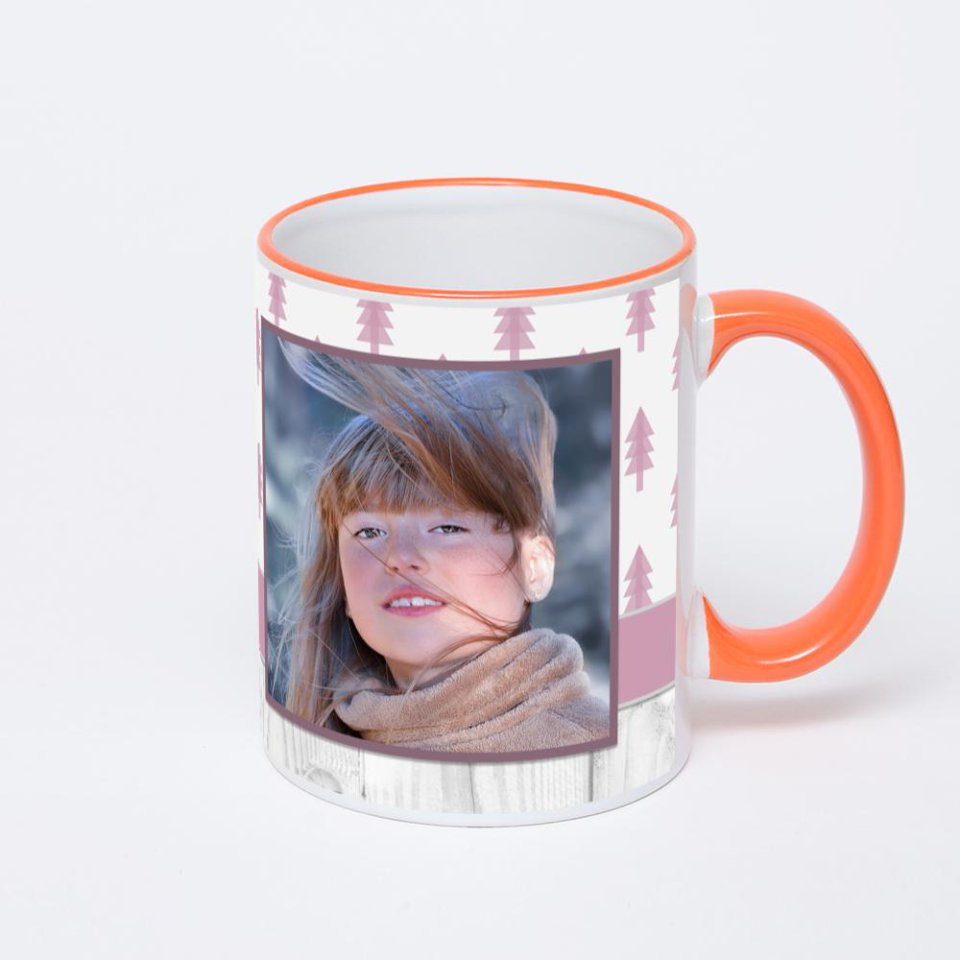 Кружка с оранжевой ручкой и ободком