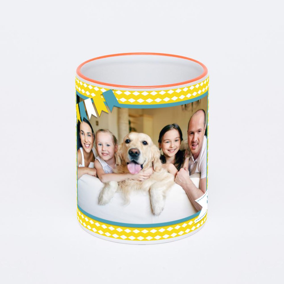 Кружка с оранжевой ручкой и ободком