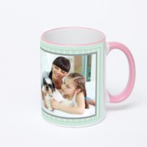 Кружка с розовой ручкой и ободком