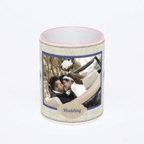 Кружка с розовой ручкой и ободком