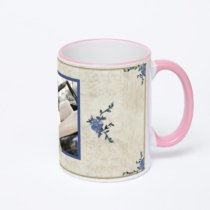 Кружка с розовой ручкой и ободком