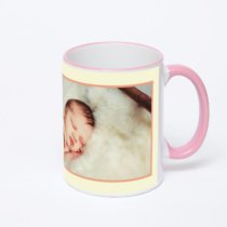 Кружка с розовой ручкой и ободком