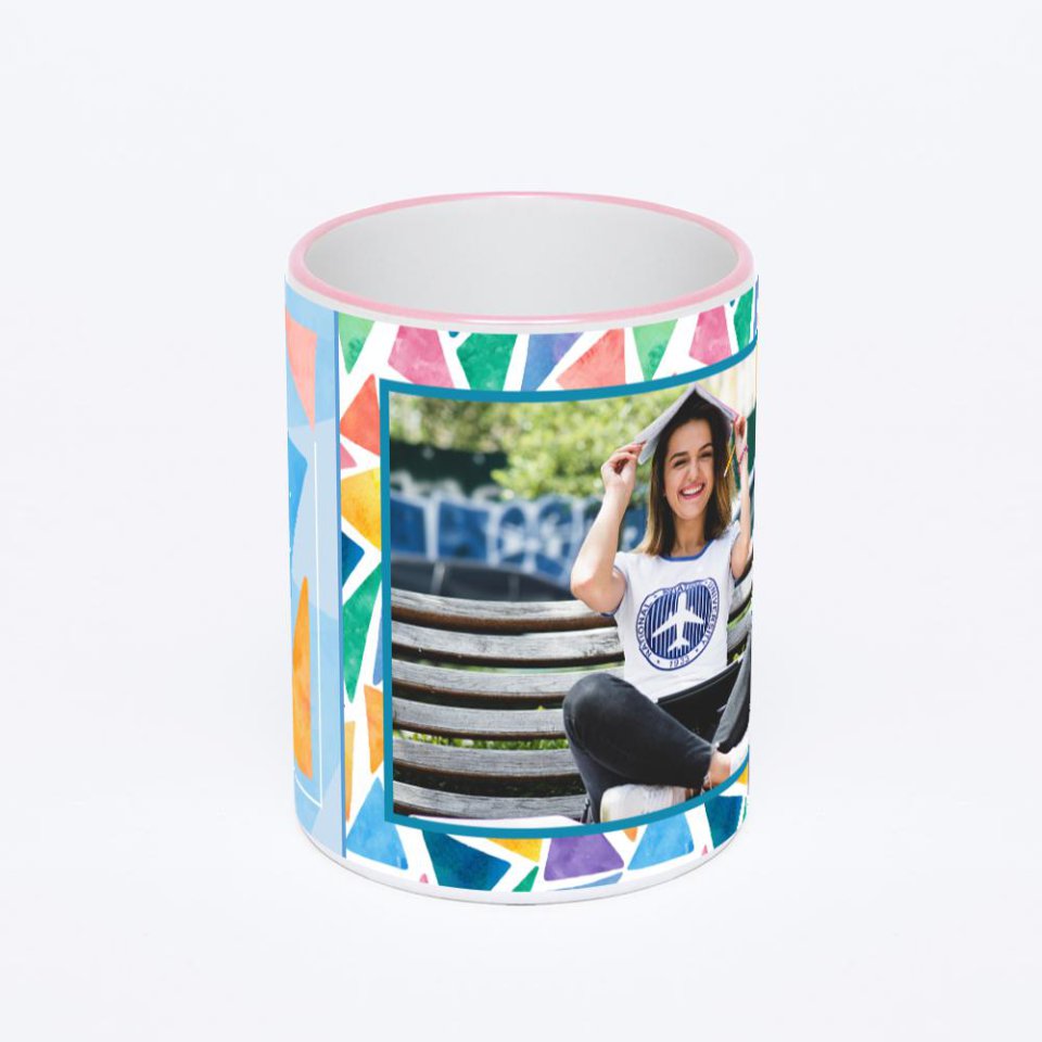 Кружка с розовой ручкой и ободком