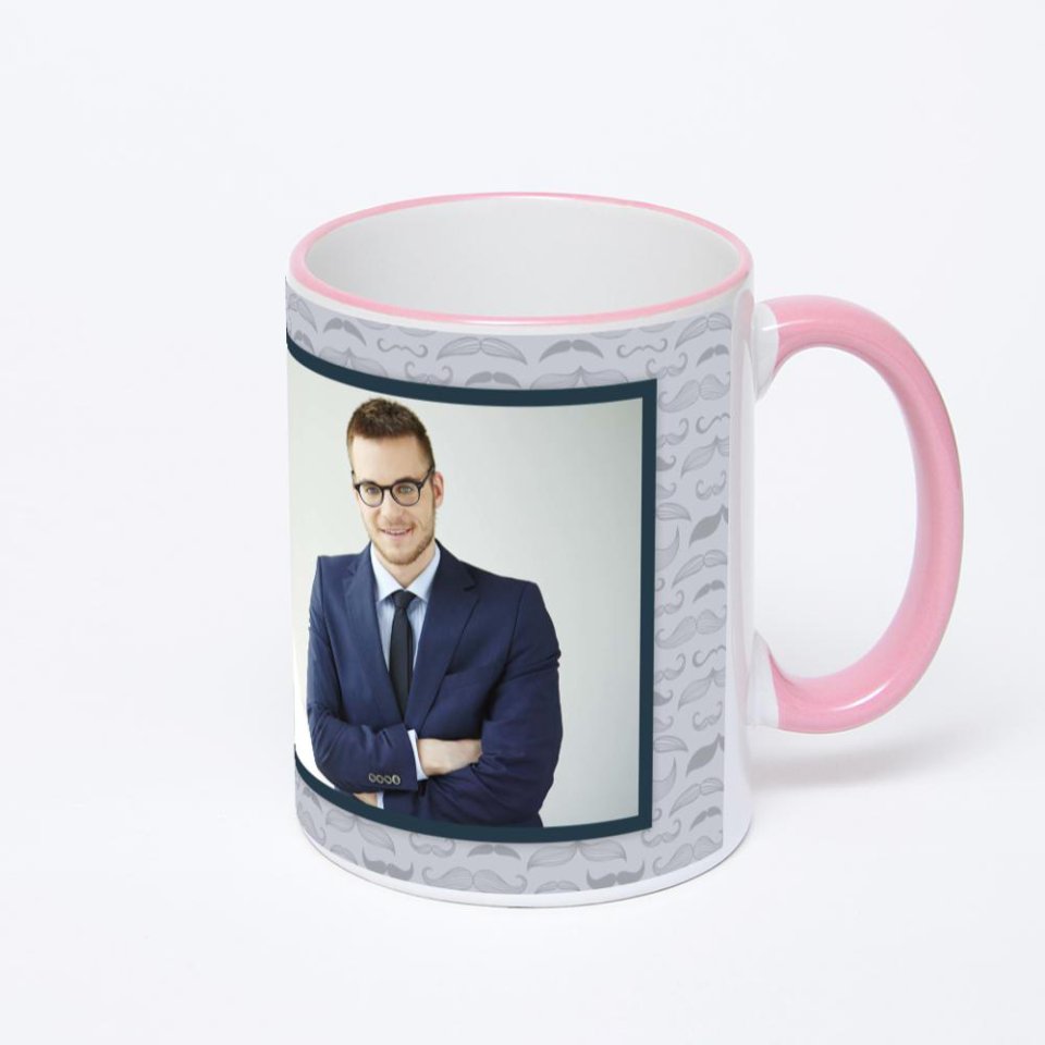 Кружка с розовой ручкой и ободком