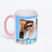 Кружка с розовой ручкой и ободком