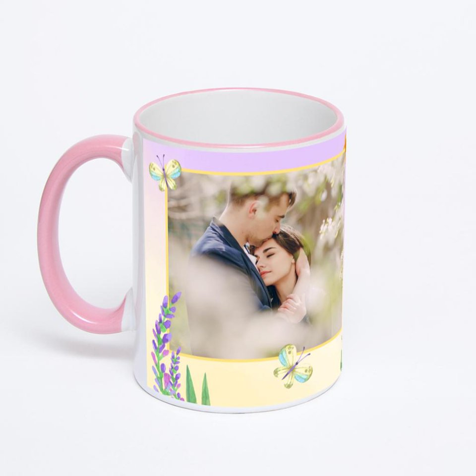 Кружка с розовой ручкой и ободком