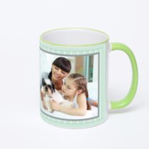 Кружка с салатовой ручкой и ободком