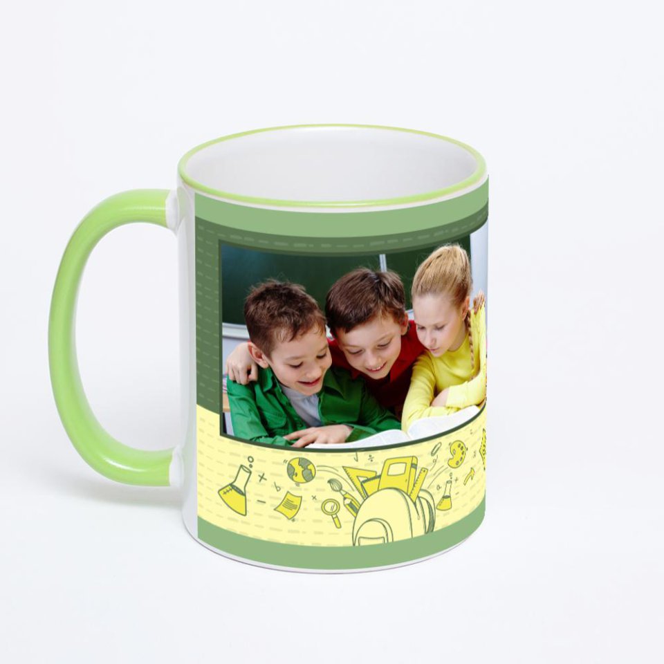 Кружка с салатовой ручкой и ободком