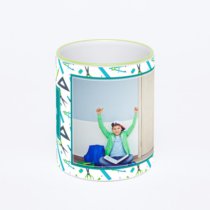 Кружка с салатовой ручкой и ободком