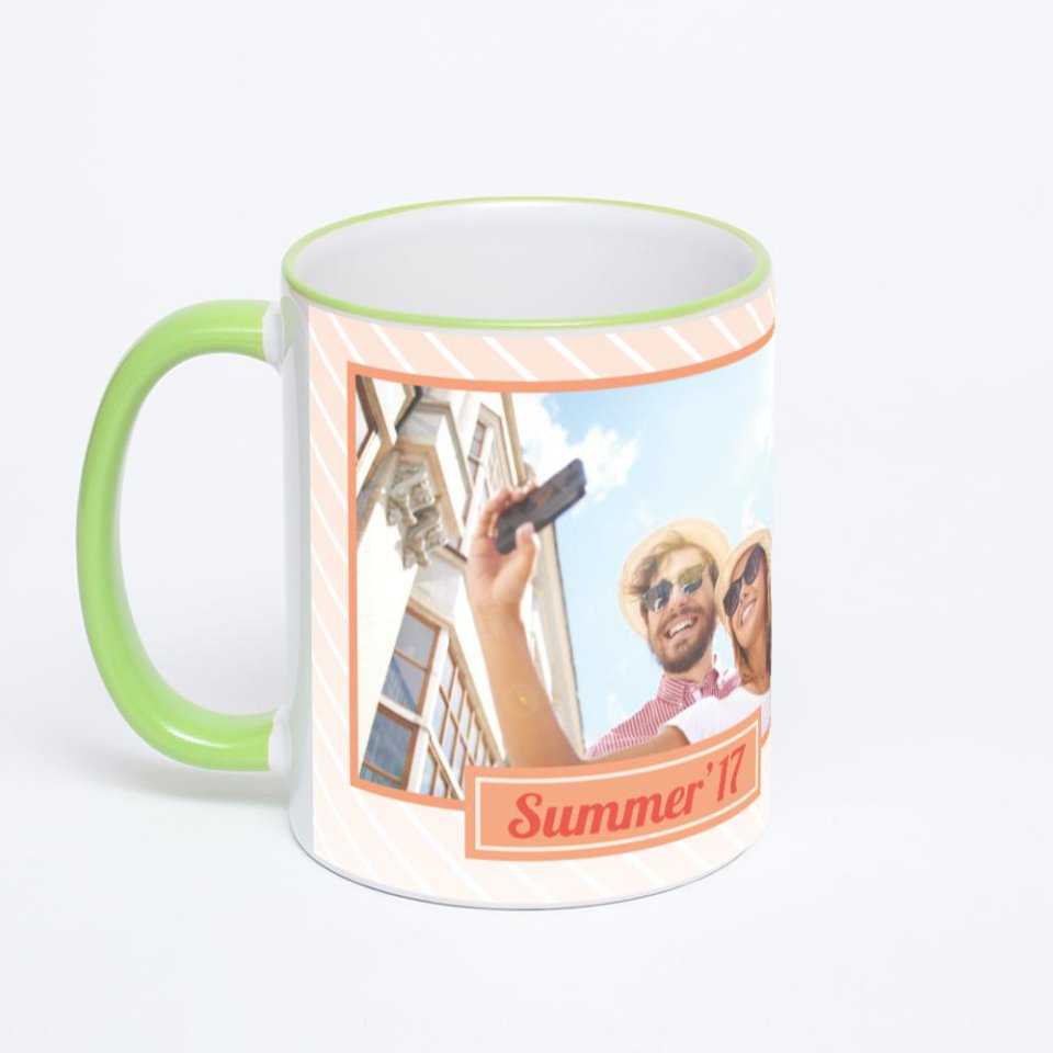 Кружка с салатовой ручкой и ободком