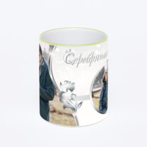 Кружка с салатовой ручкой и ободком