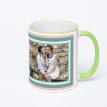 Кружка с салатовой ручкой и ободком