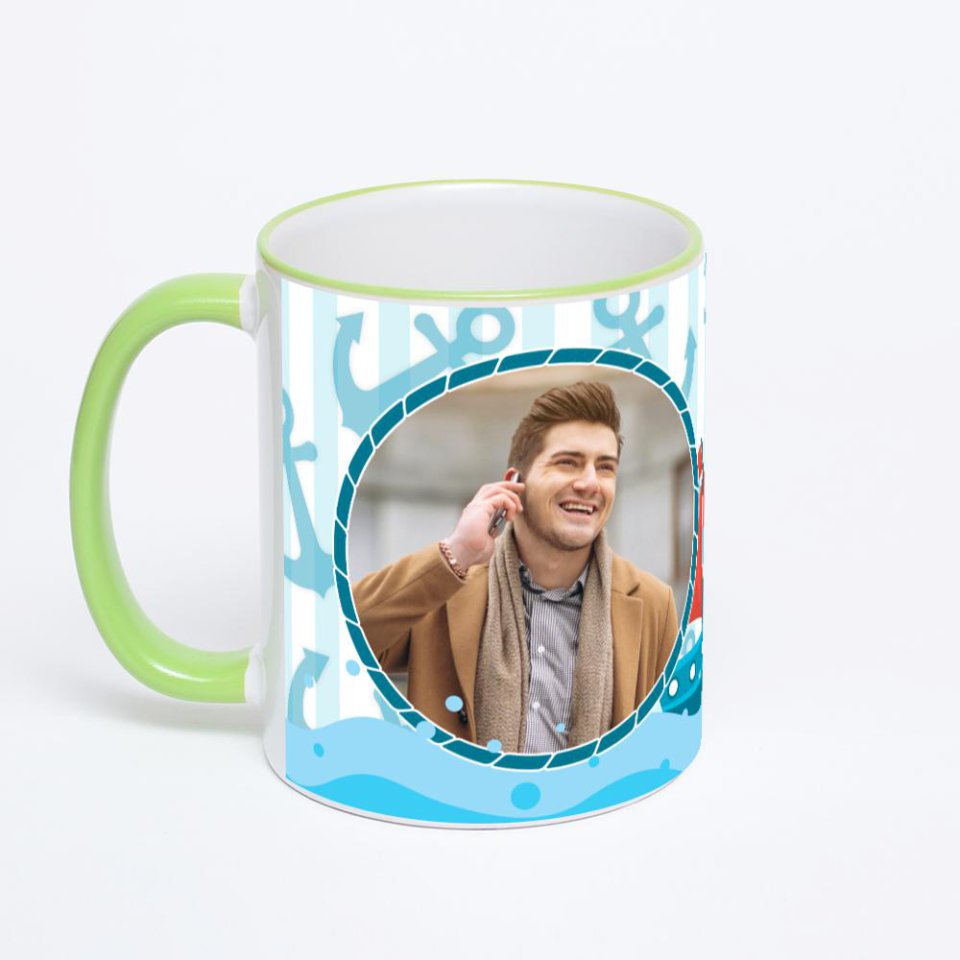 Кружка с салатовой ручкой и ободком