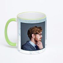 Кружка с салатовой ручкой и ободком