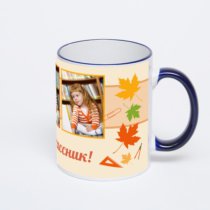 Кружка с тёмно-синей ручкой и ободком