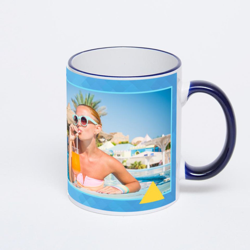 Кружка с тёмно-синей ручкой и ободком