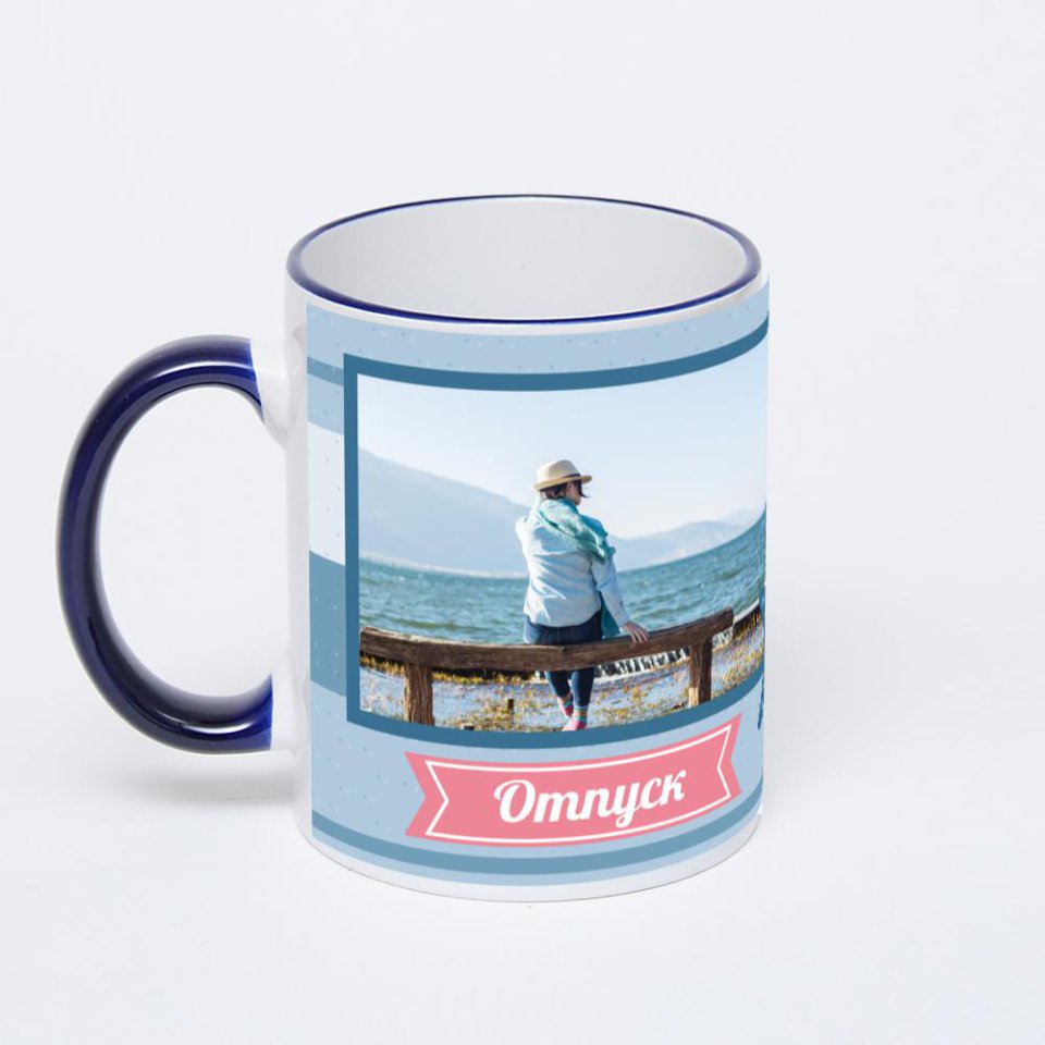 Кружка с тёмно-синей ручкой и ободком