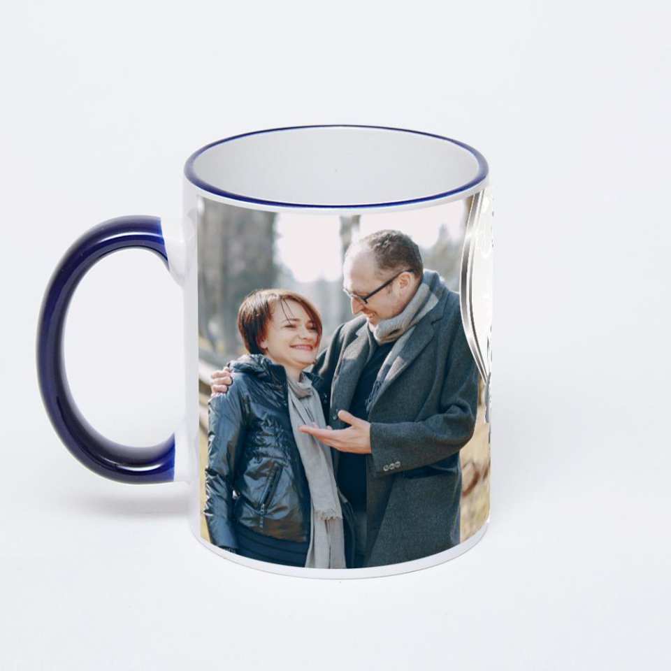 Кружка с тёмно-синей ручкой и ободком