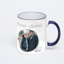 Кружка с тёмно-синей ручкой и ободком