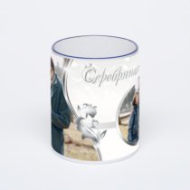 Кружка с тёмно-синей ручкой и ободком